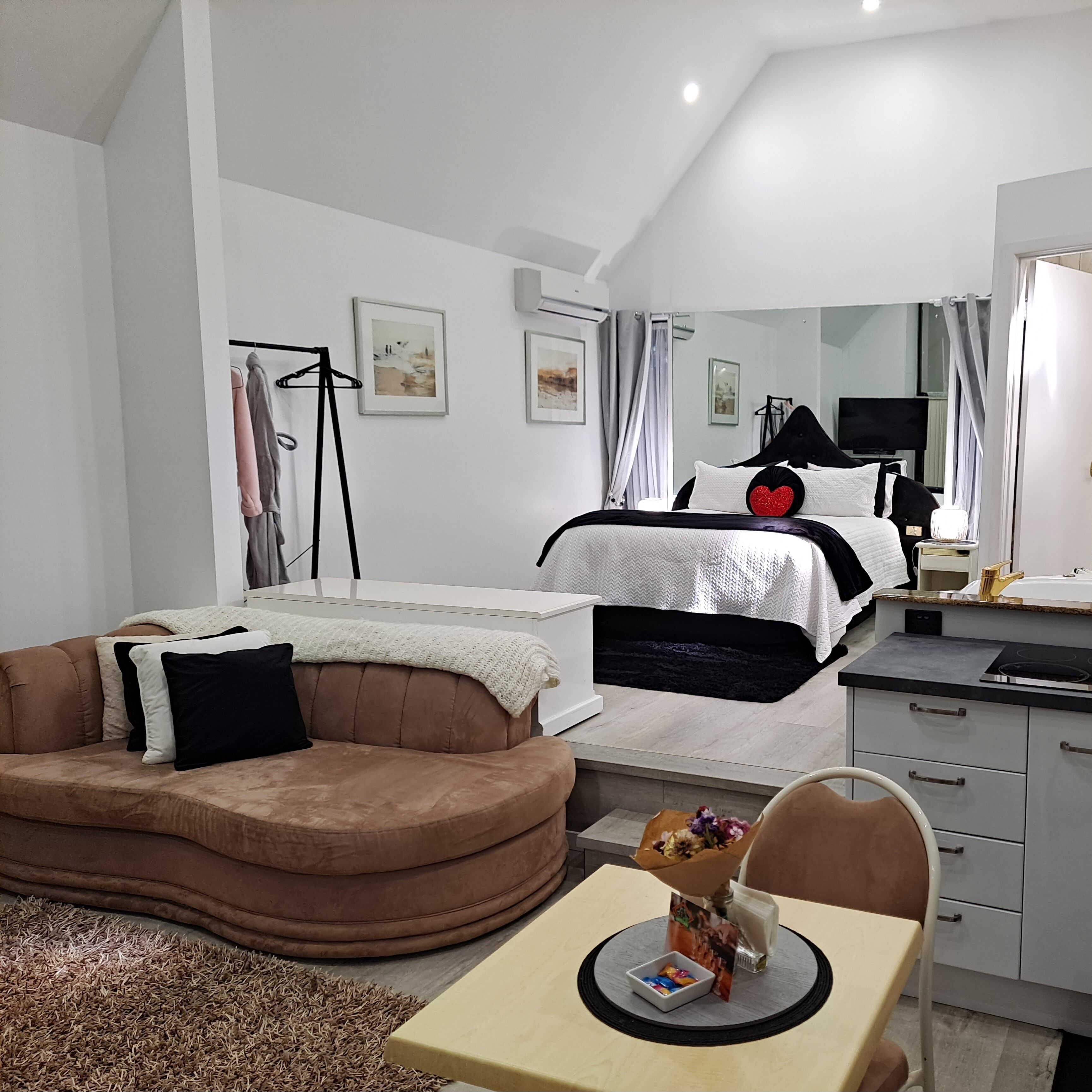 1 Schlafzimmer, Bügeleisen/Bügelbrett, kostenloses WLAN, Bettwäsche