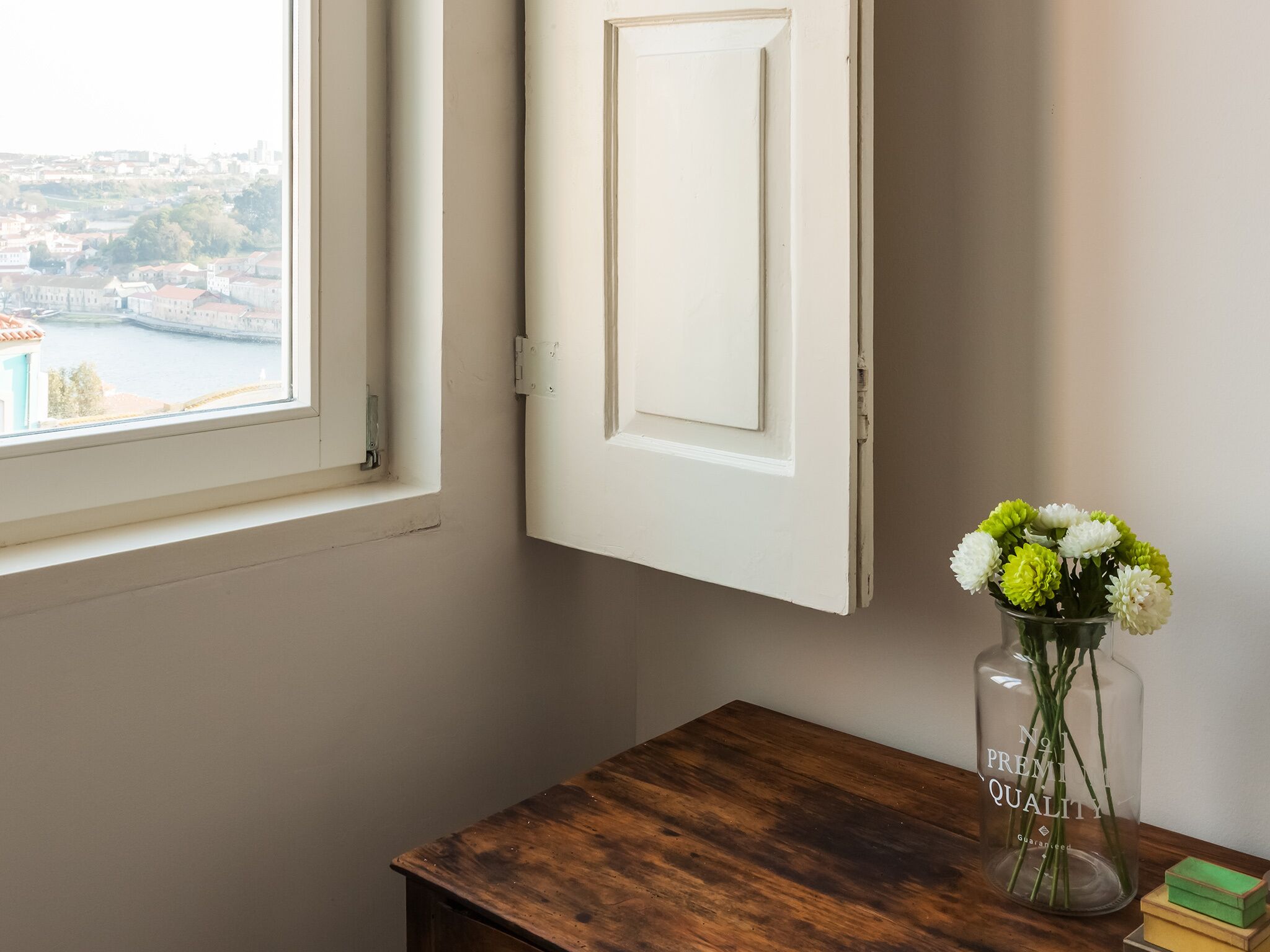 Kahden hengen superior-huone | Allergiatestatut vuodevaatteet, yksilöllisesti sisustettu