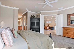 5 bedrooms, desk, iron/ironing board, free WiFi