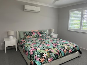 4 chambres, fer et planche Ă repasser, draps fournis