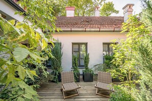 Terrace/patio - A design apartment in boutique building ROOMA (Vilnius)