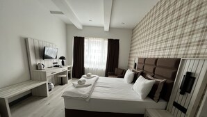Kamar Double