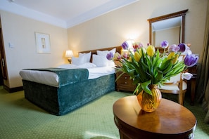 Standard Double Room - HP Tower One Brasov (Sacele)