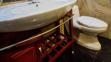 Standard Double Room | Bathroom | Bathtub, bathrobes, slippers, towels