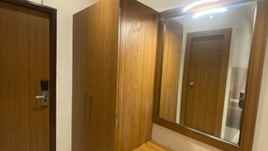 Deluxe Quadruple Room, 2 Queen Beds | Desk, laptop workspace, bed sheets - Hotel BKC Inn Near Trade Centre, Visa Consulate (Mumbai)