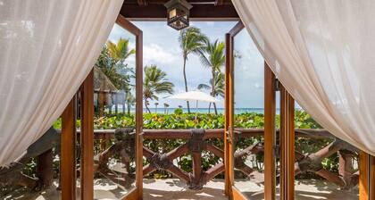 Two Ocean View Caleton Villas in CapCana