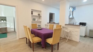 Apartment | Private kitchen - Porto Arrabida Gaia,bigconfortable,4or6pax, r c (Vila Nova de Gaia)