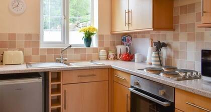 Cosy studio apartment with garden, views and forest walks from the doorstep.