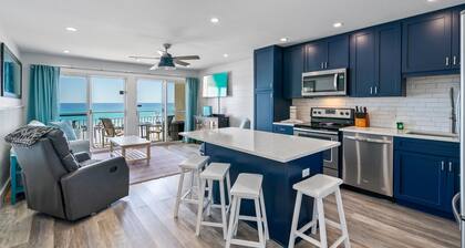 Salty Seas Gulf Front Oasis