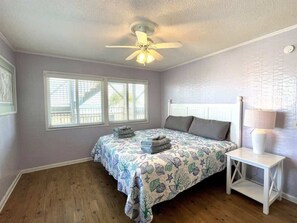 4 bedrooms, iron/ironing board, WiFi, bed sheets - Comfy 4br,Oceanfront,Sm Dogs,PG2 (North Myrtle Beach)