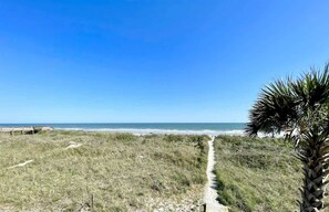 Accommodatie ligt op het strand