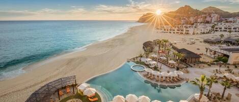 Outdoor pool, a heated pool