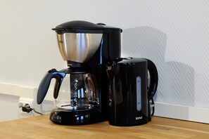 Mini-fridge, microwave, coffee/tea maker, electric kettle - Forenom Aparthotel Kemi (Kemi)