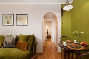 Dining - Casa Mia Corfu Town Apartment (Kerkira)