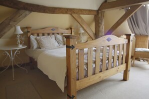 4 camere, ferro/asse da stiro, culla da viaggio, Wi-Fi gratuito