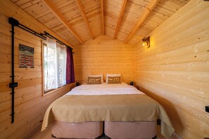 Premium bedding, minibar, individually decorated, individually furnished