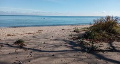 LAKE HURON Beach SUNRISE Suite Retreat
