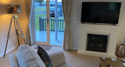 Beautiful New Lodge near the Atlantic Ocean, Bude.