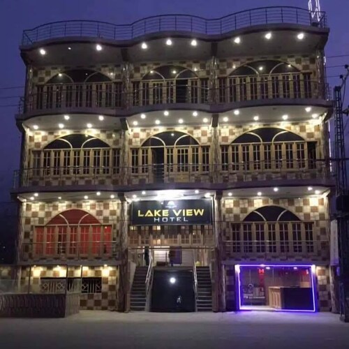 Lake View Hotel