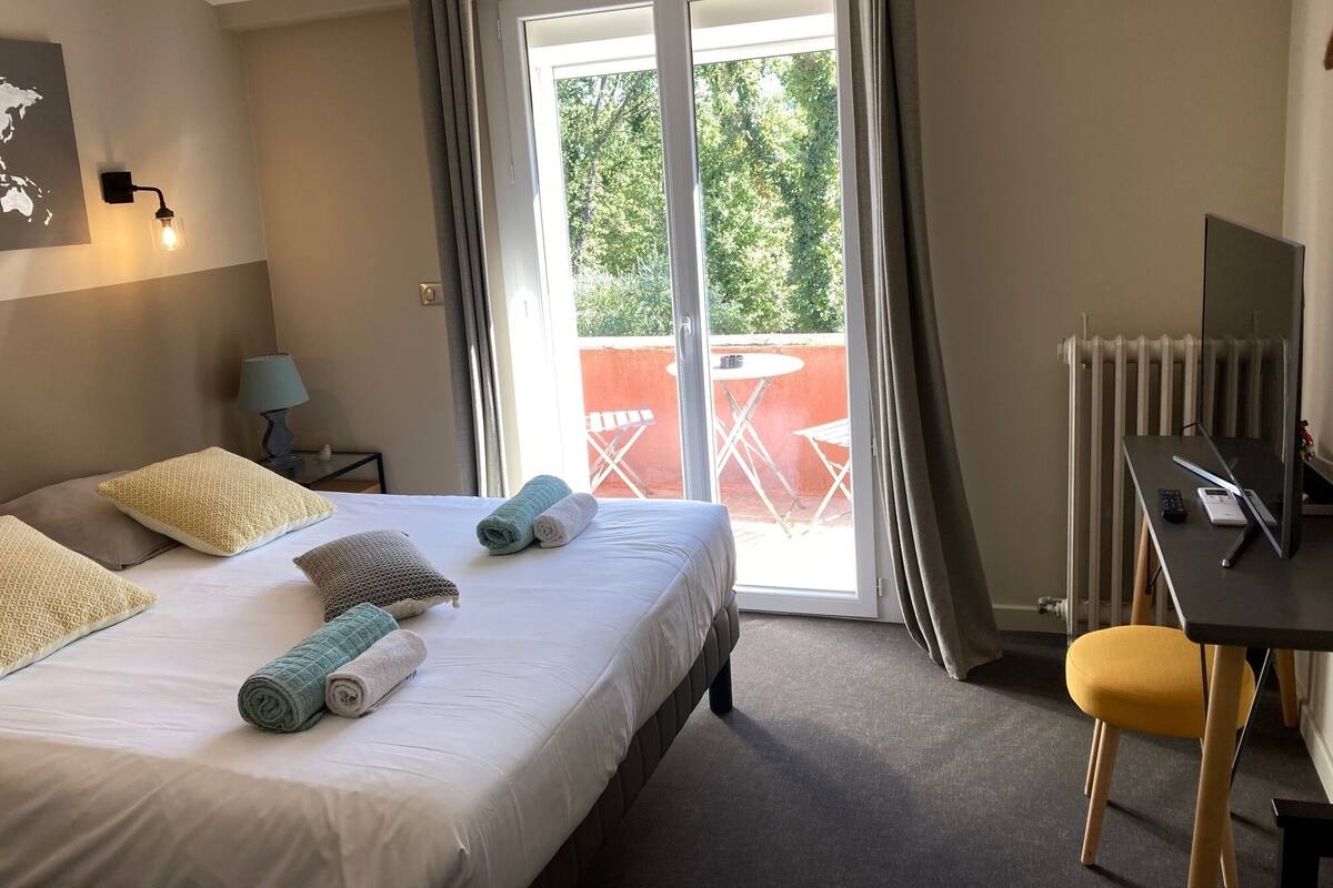 Family Quadruple Room | 1 bedroom, bed sheets