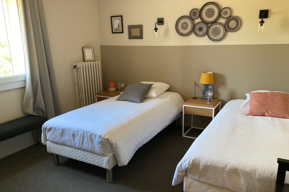 Habitación con 2 camas individuales | Ropa de cama