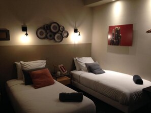 Bed sheets - Domaine Sainte Baume (Saint-Maximin-la-Sainte-Baume)