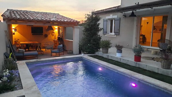 Outdoor pool - House St Rémy de Provence with swimming pool 6 persons (Saint-Rémy-de-Provence)