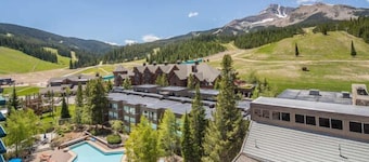 Shoshone Ski-In/Out w/ amazing views, community hot tub/pool/fitness center & fireplace!