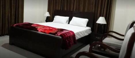 Standard Double Room | Free WiFi, bed sheets