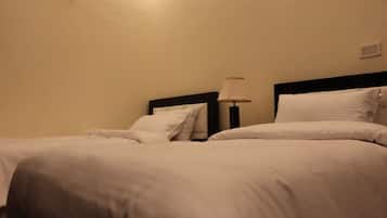 Quarto casal standard | Wi-Fi de cortesia, roupa de cama