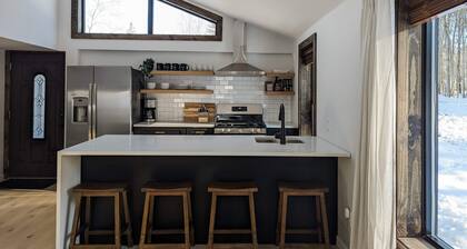 Acorn Bungalow & Lodge - Luxury Cabin, Catskills