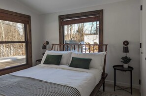 4 Schlafzimmer, Bügeleisen/Bügelbrett, Reisekinderbett, WLAN