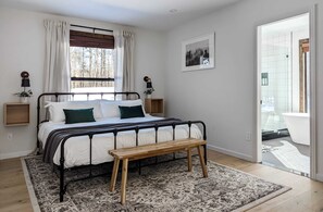 3 bedrooms, iron/ironing board, travel cot, WiFi