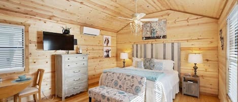 1 chambre, fer et planche à repasser, accès au Wi-Fi (inclus)