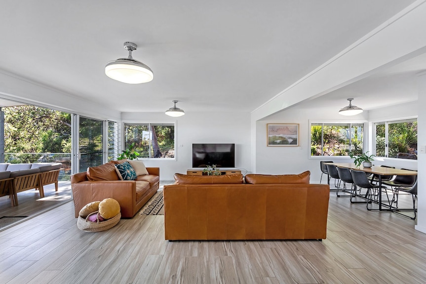 The Zenith - Designer Shoal Bay Home With Ultimate Water And Bush Views - Port Stephens