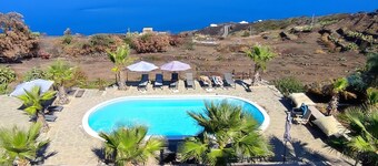 Great apartment with terrace overlooking the sea and the pool! Sunrise 5