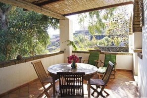 Outdoor dining - Great apartment with terrace overlooking the sea and the pool! Sunrise 5 (Trapani)