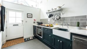 Fridge, microwave, dishwasher, coffee/tea maker