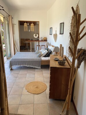 5 dormitorios, caja fuerte, tabla de planchar con plancha y wifi gratis