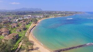 Sun loungers, beach towels - Updated  Beachfront Condo! Walk to Old Town Kapa'a (Kapaa)