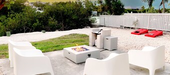 Serenity at Coco Plum's Hidden Waterfront Hideaway, Marathon