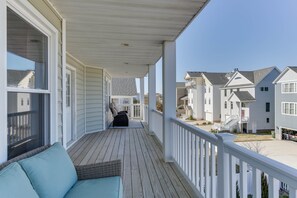 المنطقة المحيطة بالمنشأة