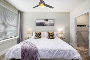 2 chambres, fer et planche à repasser, Wi-Fi gratuit, draps fournis