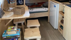 Private kitchen - Enchanted cabin with shared pool/SPA and optional Kota grill (Loray)