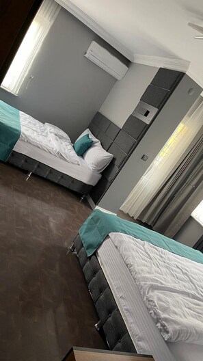 Family Room | Free WiFi