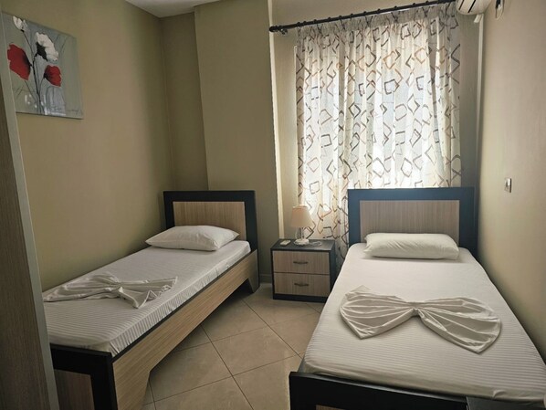 2 bedrooms, iron/ironing board, free WiFi, bed sheets - Albania Dream Holidays Accommodation (Sarandë)
