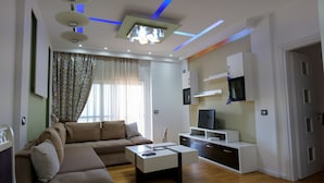 Ảnh chưa phân loại, 2 trong số 29 ảnh, nút