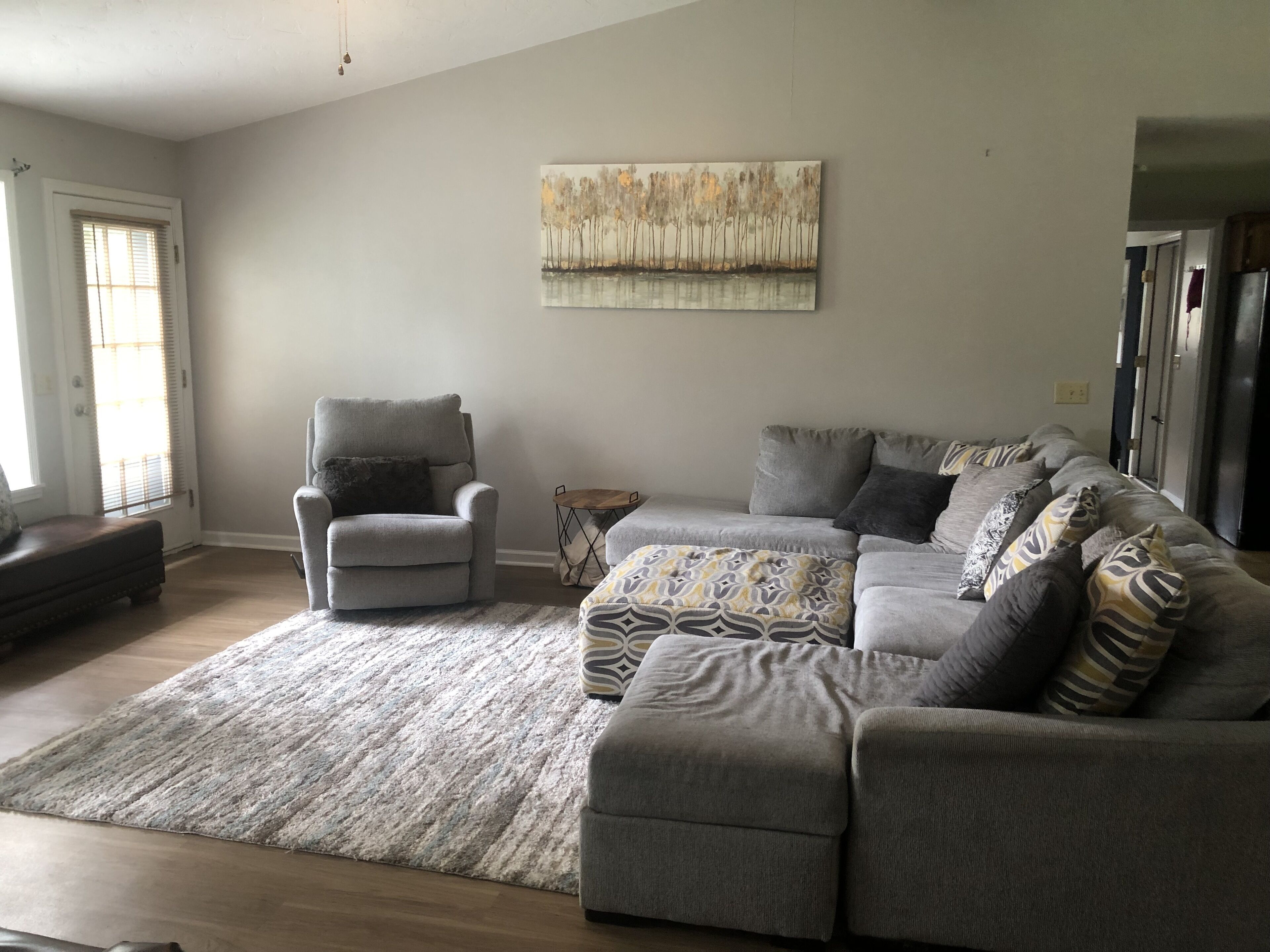 Een smart-tv en een open haard