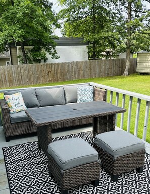 Outdoor dining - Close to Sandy Beach, and Dam Site Marina. Great home for friends and family (Heber Springs)