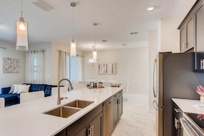 Condo, Multiple Beds (8953 CC - 4BR Townhome with Sparkling) | Private kitchen